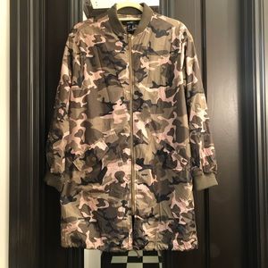 Army print bomber jacket